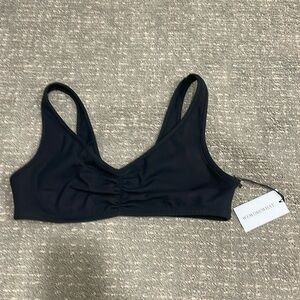 Scoop neck unlined bra
